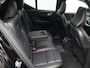 Volvo XC40 T5 Twin Engine Inscription / Pano. dak / Elek. verstelbare stoelen / Camera achter / Adaptive cruise / Leder / Stoelen verwarmd / BLIS / Parkeerhulp / Carplay /