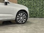 Volvo XC60 T6 AWD Recharge Plus Bright Long Range | Adaptieve Cruise Control | Stoel en Stuurwielverwarming | Schuifdak | Parkeercamera | Full LED Meesturende koplampen | Pilot Assist | Elektrische voorstoelen geheugen | Lederen bekleding | Zitting verlenging voorst