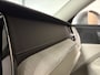 Volvo XC60 T6 AWD Recharge Plus Bright Long Range | Adaptieve Cruise Control | Stoel en Stuurwielverwarming | Schuifdak | Parkeercamera | Full LED Meesturende koplampen | Pilot Assist | Elektrische voorstoelen geheugen | Lederen bekleding | Zitting verlenging voorst