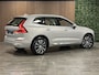Volvo XC60 T6 AWD Recharge Plus Bright Long Range | Adaptieve Cruise Control | Stoel en Stuurwielverwarming | Schuifdak | Parkeercamera | Full LED Meesturende koplampen | Pilot Assist | Elektrische voorstoelen geheugen | Lederen bekleding | Zitting verlenging voorst