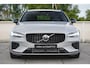 Volvo V60 2.0 T6 Plug-in hybrid AWD Plus Dark | 2000 kg trekgewicht | Elektrische stoelen met geheugen | Harman/Kardon Audio | Stoel & Stuurverwarming | Dodehoeksensoren | adaptieve cruise controle |