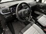 Citroën C3 ELLE 110 pk Automaat | Navigatie | Achteruitrijcamera | Parkeersensoren Achter | Alcantara Bekleding | LED Koplampen | Comfortstoelen | Lederen Stuurwiel | Climate Control | Cruise Control | 17" Lichtmetalen Velgen | Apple Carplay/Android Auto |