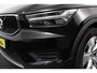 Volvo XC40 1.5 T3 163pk Automaat Momentum Navigatie Apple Carplay/Android Auto Stoelverwarming Parkeersensoren Adaptive Cruise Control Virtual Cockpit LED kop- en mistlampen Draadloos laden Sensus Connect met High Performance Sound