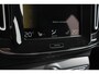 Volvo XC40 1.5 T3 163pk Automaat Momentum Navigatie Apple Carplay/Android Auto Stoelverwarming Parkeersensoren Adaptive Cruise Control Virtual Cockpit LED kop- en mistlampen Draadloos laden Sensus Connect met High Performance Sound