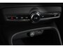 Volvo XC40 1.5 T3 163pk Automaat Momentum Navigatie Apple Carplay/Android Auto Stoelverwarming Parkeersensoren Adaptive Cruise Control Virtual Cockpit LED kop- en mistlampen Draadloos laden Sensus Connect met High Performance Sound