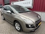 Peugeot 3008 2.0 HDiF HYbrid4 Blue Lease // PDC // Clima // Trk.Hk