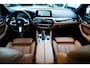 BMW 5-Serie Touring 530i xDrive High Executive | M-pakket | Head up Display | 360 cam | Memory | Park Assist | Adaptieve cruise |