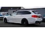 BMW 5-Serie Touring 530i xDrive High Executive | M-pakket | Head up Display | 360 cam | Memory | Park Assist | Adaptieve cruise |