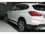 BMW X1 XDrive20i High Executive / PANO / KEYLESS / CAMERA / STUUR+STOELVERW