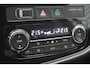 Mitsubishi Outlander 2.0 PHEV Instyle SCHADE RECHTS / AUTOMAAT / Climate / Navi / Cruise / Camera / Pano / Trekhaak / NAP