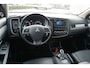 Mitsubishi Outlander 2.0 PHEV Instyle SCHADE RECHTS / AUTOMAAT / Climate / Navi / Cruise / Camera / Pano / Trekhaak / NAP