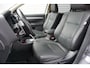 Mitsubishi Outlander 2.0 PHEV Instyle SCHADE RECHTS / AUTOMAAT / Climate / Navi / Cruise / Camera / Pano / Trekhaak / NAP