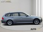 BMW 3-Serie Touring 318d Corporate Lease Luxury Line|LEDER|NAVI|TREKHAAK|CLIMA|GOED ONDERHOUDEN