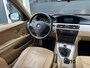 BMW 3-Serie Touring 318d Corporate Lease Luxury Line|LEDER|NAVI|TREKHAAK|CLIMA|GOED ONDERHOUDEN