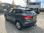 Honda HR-V 1.5 i-VTEC Elegance / Automaat / Trekhaak / Stoelverwarming / PDC V+A / Lichtmetaal