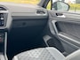 Volkswagen Tiguan 1.4TSI eHybride R-Line business Black Style Panodak