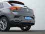 Volkswagen T-Roc 1.5 TSI 150 pk DSG R-Line | Trekhaak | Leder | Achteruitrijcamera | Navigatie | Stoelverwarming | Adaptive Cruise