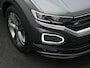 Volkswagen T-Roc 1.5 TSI 150 pk DSG R-Line | Trekhaak | Leder | Achteruitrijcamera | Navigatie | Stoelverwarming | Adaptive Cruise