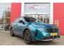 Peugeot 3008 1.2 Hybrid 145PK ALLURE | 360° CAMERA | KEYLESS ENTRY/START | STUUR VERWARMING | ALARM | DODEHOEK DETECTIE | 19" LICHTMETALEN VELGEN | NAVIGATIE | DRAADLOZE APPLE CARPLAY/ANDROID AUTO | ADAPTIVE CRUISE CONTROL | CLIAMTE CONTROL | PARKEERSENSOREN VOOR EN ACHTER |
