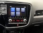 Mitsubishi Outlander 2.4 PHEV Pure / 1E EIGENAAR / AIRCO / CRUISE / PARKEERSENSOREN / TREKHAAK / CAMERA / APPLE CAR PLAY / NL-AUTO