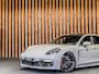 Porsche Panamera 2.9 4 E-Hybrid | KRIJT GRIJS | SPORT CHRONO | VIERWIELBESTURING | CARBON | PANO | ALCANTARA | FULL OPTIONS |
