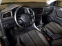 Volkswagen T-Roc 1.0 TSI Style Business / 110pk / Achteruitrij camera / Virtual cockpit /
