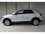 Volkswagen T-Roc 1.5 TSI Style Navigatie | Inklapbare spiegels | Climate Control | Privacy Glass