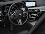 BMW 5-Serie Touring 530i HIGH EXECUTIVE EDITION | M-SPORT | NL-AUTO | COMFORT ACCESS | CARBON BLACK | HARMAN/KARDON | PANORAMADAK | AMBIANCE INTERIEUR | HEAD-UP | CAMERA | MEMORY SEATS | ACTIVE CRUISE | LEDER | VIRTUAL COCKPIT