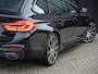 BMW 5-Serie Touring 530i HIGH EXECUTIVE EDITION | M-SPORT | NL-AUTO | COMFORT ACCESS | CARBON BLACK | HARMAN/KARDON | PANORAMADAK | AMBIANCE INTERIEUR | HEAD-UP | CAMERA | MEMORY SEATS | ACTIVE CRUISE | LEDER | VIRTUAL COCKPIT