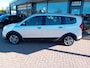 Dacia Lodgy 1.2 TCe Stepway 7p., Airco, Multimediasysteem, Navigatie, Bluetooth telefoonverbinding, Cruise control, Parkeersensoren, Elektrische ramen en spiegels, Lichtmetalen velgen, BOVAG