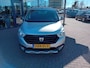 Dacia Lodgy 1.2 TCe Stepway 7p., Airco, Multimediasysteem, Navigatie, Bluetooth telefoonverbinding, Cruise control, Parkeersensoren, Elektrische ramen en spiegels, Lichtmetalen velgen, BOVAG