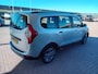 Dacia Lodgy 1.2 TCe Stepway 7p., Airco, Multimediasysteem, Navigatie, Bluetooth telefoonverbinding, Cruise control, Parkeersensoren, Elektrische ramen en spiegels, Lichtmetalen velgen, BOVAG