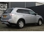 Mitsubishi Outlander 2.0 PHEV Business Edition X-Line | Incl. 12 maanden garantie | Trekhaak | Cruise control | Climate control | Parkeersensoren | Achteruitrijcamera | Bluetooth | Airco | Navigatie | Lichtmetalen velgen