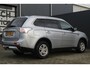 Mitsubishi Outlander 2.0 PHEV Business Edition X-Line | Incl. 12 maanden garantie | Trekhaak | Cruise control | Climate control | Parkeersensoren | Achteruitrijcamera | Bluetooth | Airco | Navigatie | Lichtmetalen velgen