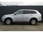 Mitsubishi Outlander 2.0 PHEV Business Edition X-Line | Incl. 12 maanden garantie | Trekhaak | Cruise control | Climate control | Parkeersensoren | Achteruitrijcamera | Bluetooth | Airco | Navigatie | Lichtmetalen velgen