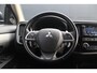 Mitsubishi Outlander 2.0 PHEV Business Edition X-Line | Incl. 12 maanden garantie | Trekhaak | Cruise control | Climate control | Parkeersensoren | Achteruitrijcamera | Bluetooth | Airco | Navigatie | Lichtmetalen velgen