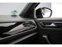 Volkswagen T-Roc Sport 1.5 TSI 150pk DSG Automaat Trekhaak, Panoramadak, Adaptive cruise control, Black Style, Achteruitrijcamera, Elektrische achterklep