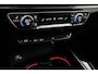 Audi A4 Avant 40 TFSI S edition Competition | Panoramadak | Trekhaak | Zwart optiek | Stoelverwarming | Navigatie | Sfeerverlichting | 18 inch