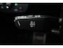 Audi A4 Avant 40 TFSI S edition Competition | Panoramadak | Trekhaak | Zwart optiek | Stoelverwarming | Navigatie | Sfeerverlichting | 18 inch
