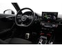 Audi A4 Avant 40 TFSI S edition Competition | Panoramadak | Trekhaak | Zwart optiek | Stoelverwarming | Navigatie | Sfeerverlichting | 18 inch
