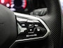 Volkswagen Golf 1.5 eTSI R-Line Business | AUTOMAAT | PANORAMADAK | STOELVERWARMING | STUURWIELVERWARNING | ACHTERUITRIJCAMERA | DODEHOEK DETECTIE |