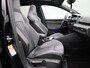Volkswagen Golf 1.5 eTSI R-Line Business | AUTOMAAT | PANORAMADAK | STOELVERWARMING | STUURWIELVERWARNING | ACHTERUITRIJCAMERA | DODEHOEK DETECTIE |