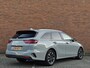 Kia Ceed Sw 1.0 T-GDi 100pk Design Edition | Navigatie | Climate Control | Stoel- & Stuurverwarming | Parkeersensoren Voor + Achter | Camera Achter |