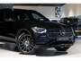 Mercedes-Benz GLC 200 4-M AMG Night|Panorama|20"|Trekhaak|MBUX|Spoorpakket|Sfeerverlichting|Treeplanken|New Service