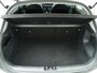 Kia Stonic 1.0 T-GDi MHEV GT-PlusLine - Navigatie - Camera - Elektr. schuifdak - 17 inch LM velgen - Leder/stof bekleding - Fabrieksgarantie tot 02-2029