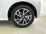 Toyota Yaris 1.5 Hybrid Dynamic Navi | Parelmoer | Dealeronderhouden | Achteruitrijcamera | Elektrische Ramen V+A | Keyless Entry/Go | LM-Velgen |