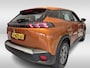 Peugeot e-2008 EV Active Pack 50 kWh 3-Fase | Navigatie | DAB | Climate Control | Cruise Control | Parkeersensoren Achter | Apple Carplay en Android Auto |