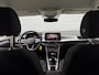 Volkswagen T-Roc 1.0 TSI Life Edition - Stoelverw. - Parkeersensoren - LM Velgen - Carplay