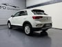 Volkswagen T-Roc 1.0 TSI Life Edition - Stoelverw. - Parkeersensoren - LM Velgen - Carplay