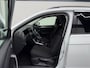 Volkswagen T-Roc 1.0 TSI Life Edition - Stoelverw. - Parkeersensoren - LM Velgen - Carplay